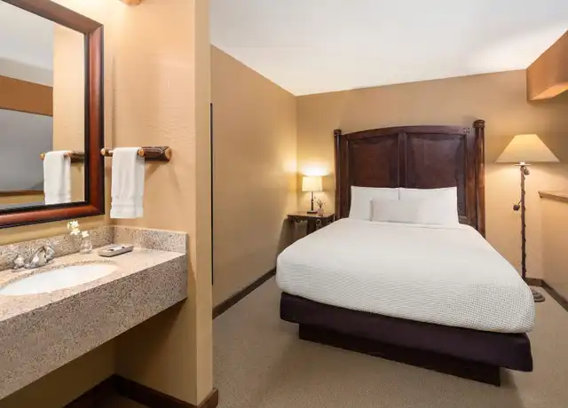 Property at Brand new furnished apartments with flexible lease terms and hotel-style amenities - 805 Creske Ave, Rothschild, WI, 54474, 0-2 beds, 1-1.5 bath, [object Object]