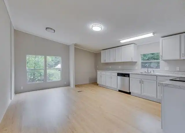 Property at 516 Golden Pine Ct, Piedmont, SC, 29673, 4 beds, 2 baths, [object Object]