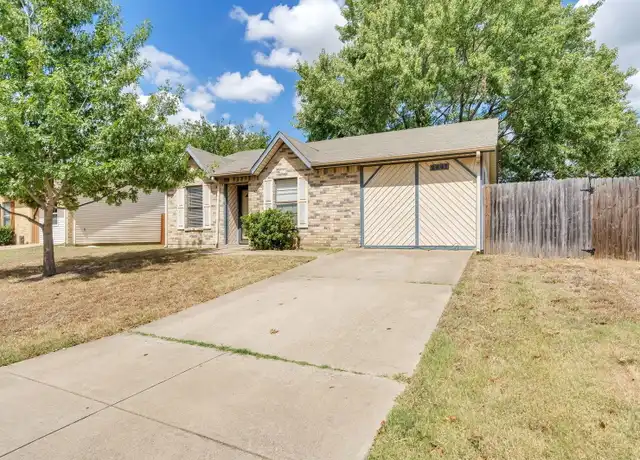 Property at 2441 Sweetwood Dr, Fort Worth, TX, 76131, 3 beds, 1 bath, [object Object]