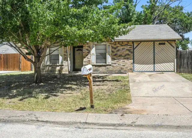 Property at 2441 Sweetwood Dr, Fort Worth, TX, 76131, 3 beds, 1 bath, [object Object]