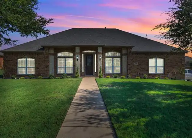 Property at 1297 Forest Green Dr, Kennedale, TX, 76060, 5 beds, 3 baths, [object Object]