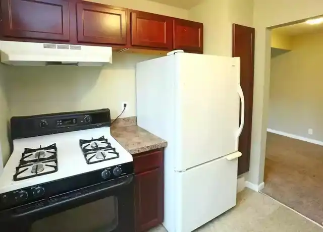 Property at 14220 Riverview St Unit 104, Detroit, MI, 48223, 1 bed, 1 bath, [object Object]