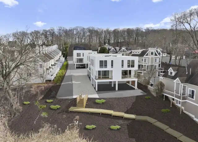 Property at 904 Quinnipiac Ct Unit 2, New Haven, CT, 06513, 3 beds, 1.5 baths, [object Object]