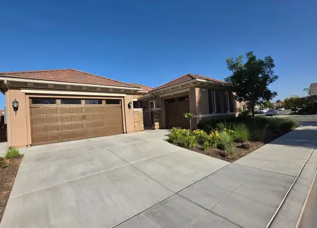 Property at 1394 N Graybark Ave, Clovis, CA, 93619, 3 beds, 3 baths, [object Object]