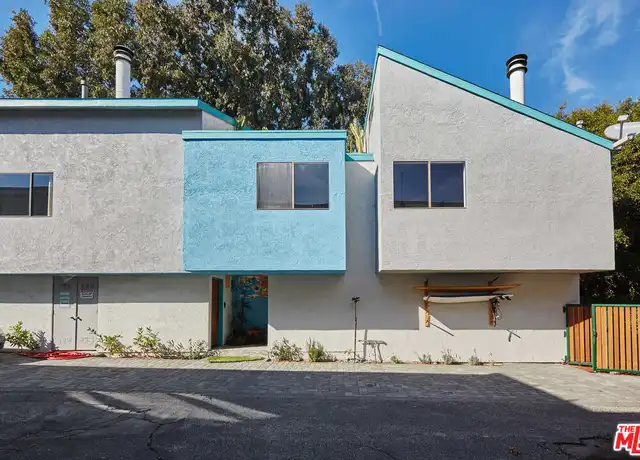 Property at 29231 Heathercliff Rd Unit 3, Malibu, CA, 90265, 2 beds, 1 bath, [object Object]