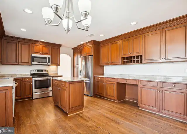 Property at 1302 Altamira Ct, Mc Lean, VA, 22102, 6 beds, 4 baths, [object Object]