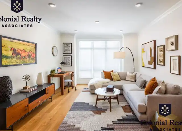 Property at 183 Asheville Rd, Chestnut Hill, MA, 02467, 1 bed, 1 bath, [object Object]