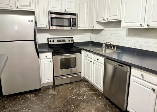Property at 326 Broadway #8, Somerville, MA, 02145, 2 beds, 1 bath, [object Object]