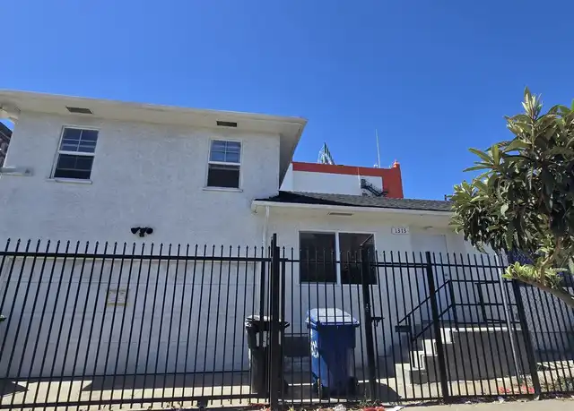 Property at 4150 W Pico Blvd, Los Angeles, CA, 90019, 5 beds, 4 baths, [object Object]