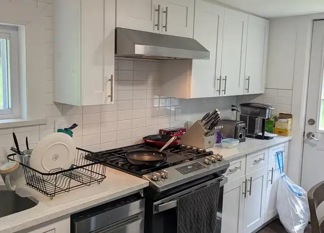 Property at 750 Commerce St, Thornwood, NY, 10594, 1 bed, 1 bath, [object Object]