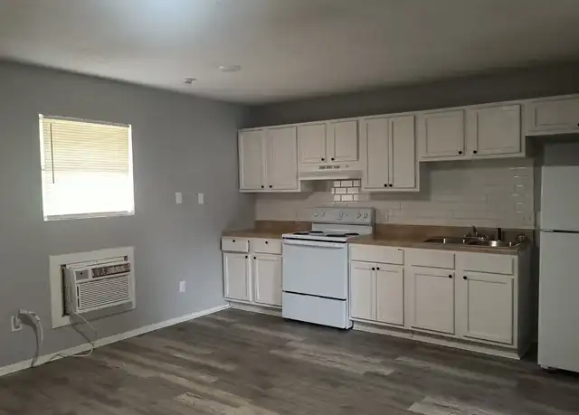 Property at 2120 W 30th Ave Unit 6, Pine Bluff, AR, 71603, 1 bed, 1 bath, [object Object]