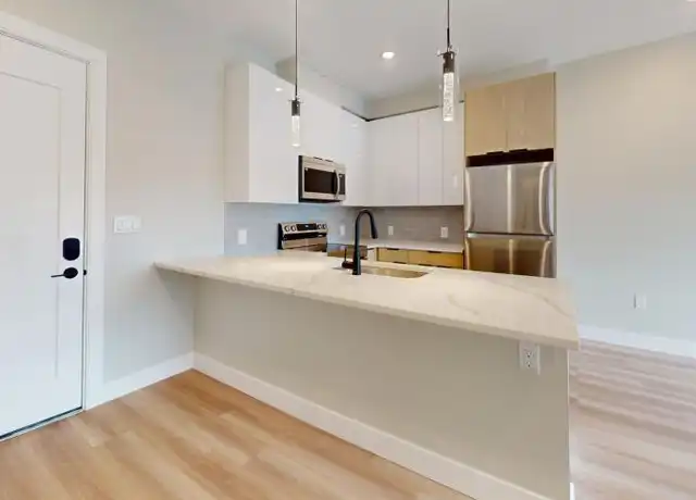 Property at 211 Green St, Jamaica Plain, MA, 02130, 1 bed, 1 bath, [object Object]