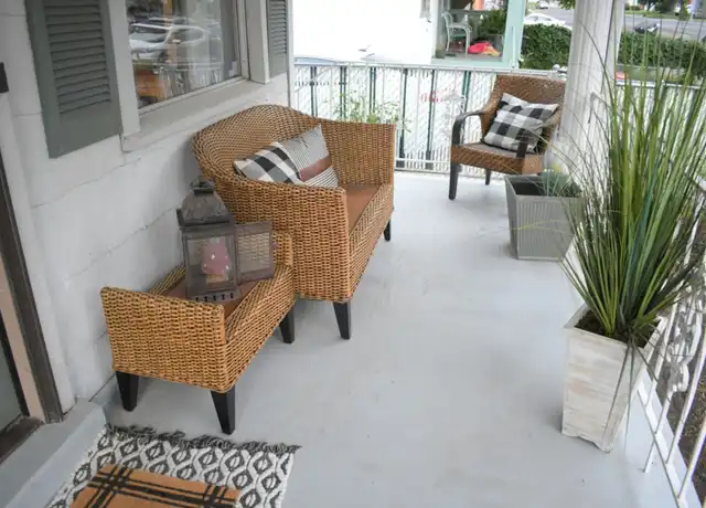 Property at 867 E 300 S Unit Upstairs, Provo, UT, 84606, 2 beds, 1 bath, [object Object]