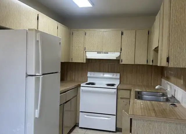 Property at 418 Conniston Rd Unit A, West Palm Beach, FL, 33405, 2 beds, 1 bath, [object Object]