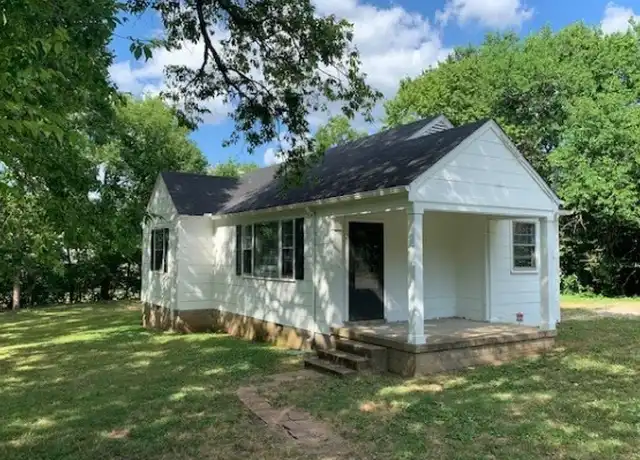 Property at 2036 Overhill Dr, Nashville, TN, 37215, 2 beds, 1 bath, [object Object]