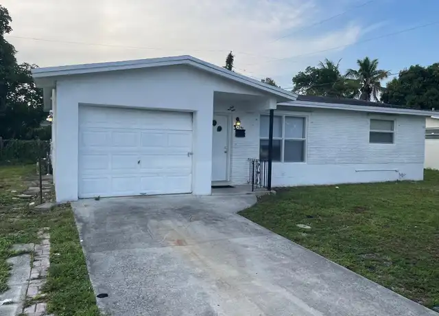 Property at 4240 NW 38th Ter, Lauderdale Lakes, FL, 33309, 3 beds, 2 baths, [object Object]