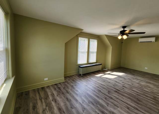 Photo of 435 S Walnut St Unit 2, Bensenville, IL 60106