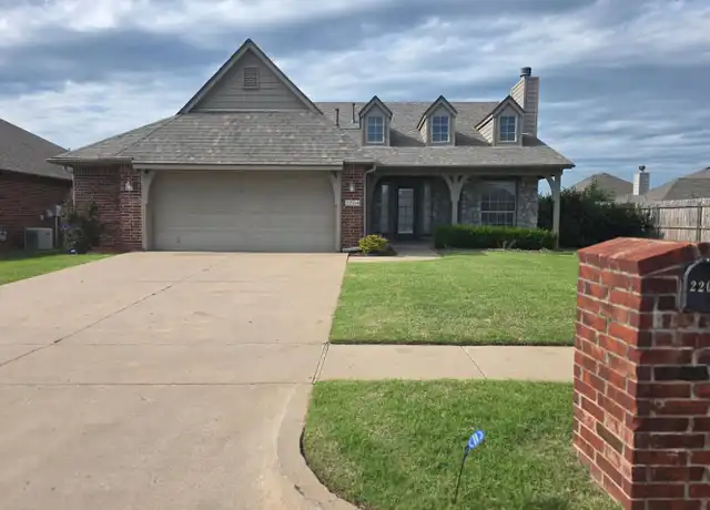 Property at 2204 E Princeton St, Broken Arrow, OK, 74012, 4 beds, 2 baths, [object Object]
