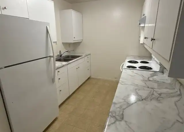 Property at 1609 16th St SW Unit 2B, Jamestown, ND, 58401, 2 beds, 1 bath, [object Object]