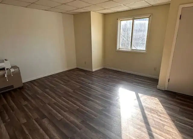 Property at 253 Genesee St Apt 4, Auburn, NY, 13021, 1 bed, 1 bath, [object Object]