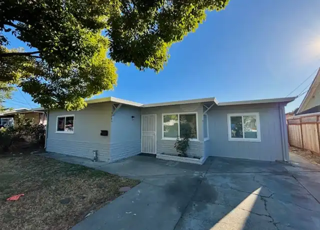 Property at 424 Michele Dr, San Pablo, CA, 94806, 4 beds, 2 baths, [object Object]