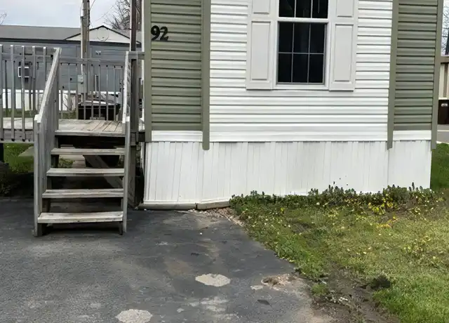 Property at 10694 State Route 762 Unit 92M, Lockbourne, OH, 43137, 2 beds, 1 bath, [object Object]