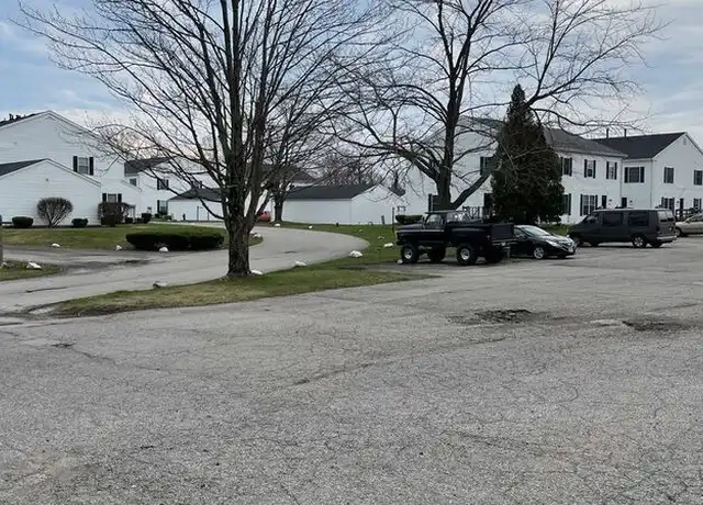 Property at 51 Yorktown Ln, Elyria, OH, 44035, 2 beds, 1 bath, [object Object]