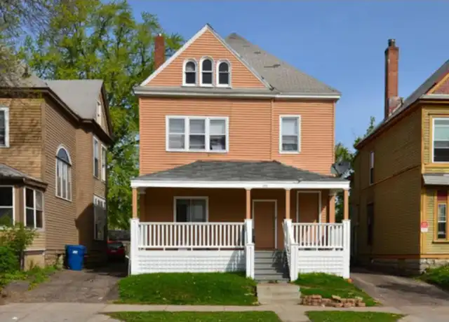 Property at 779 6th St E #1, St Paul, MN, 55106, 2 beds, 1 bath, [object Object]