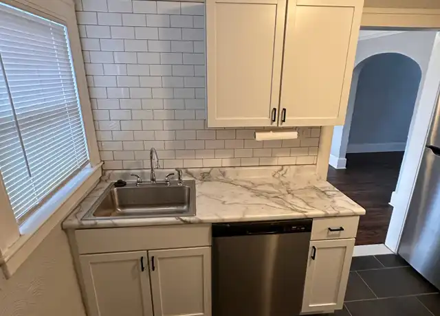 Property at 99 W Rundell St Unit 1, Pontiac, MI, 48342, 2 beds, 1 bath, [object Object]
