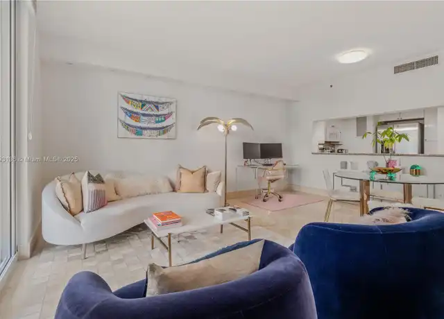 Property at 808 Brickell Key Dr #707, Miami, FL, 33131, 1 bed, 1.5 baths, [object Object]