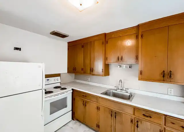 Property at 2709 Park Ave Unit 209, Minneapolis, MN, 55407, 1 bed, 1 bath, [object Object]