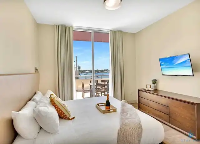 Property at Indiana Street 348 - Indiana St Unit 1227346P, Hollywood, FL, 33019, 2 beds, 2 baths, [object Object]