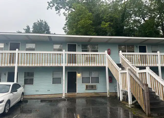Property at 221 Hampton Ave Unit 5-221 Hampton, Greenwood, SC, 29646, 1 bed, 1 bath, [object Object]