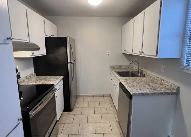 Property at 313 Mill St, Coraopolis, PA, 15108, 1 bed, 1 bath, [object Object]