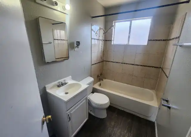 Property at 300 Texas St SE Unit B, Albuquerque, NM, 87108, 2 beds, 1 bath, [object Object]