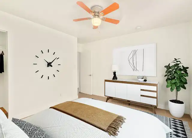 Property at 1231 E Thomas Rd Unit 15, Phoenix, AZ, 85014, 1 bed, 1 bath, [object Object]