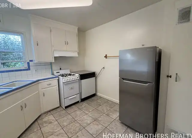 Property at 1148 Hearst Ave Unit B, Berkeley, CA, 94702, 0 beds, 1 bath, [object Object]