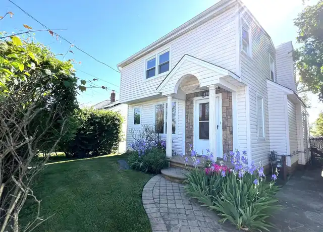 Property at 129 Flamingo St Unit House, Atlantic Beach, NY, 11509, 2 beds, 2 baths, [object Object]
