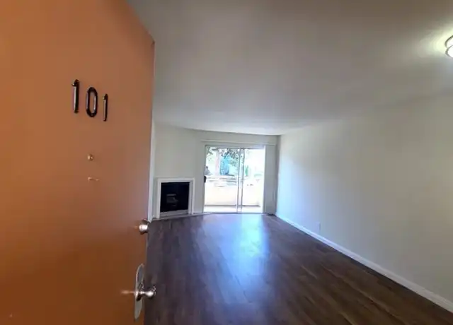 Property at 5060 Kester Ave Unit 101, Sherman Oaks, CA, 91403, 1 bed, 1 bath, [object Object]
