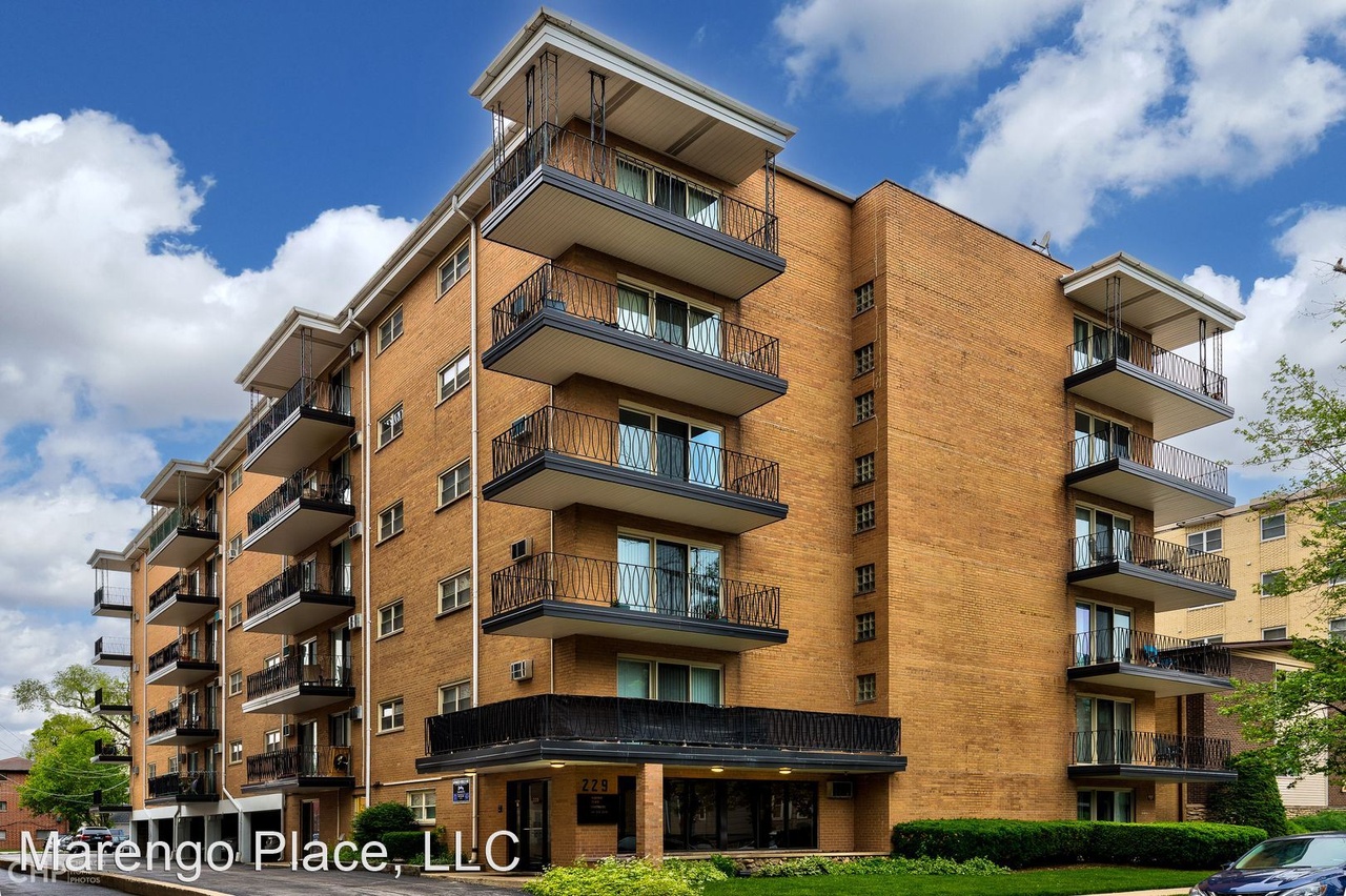 Redfin Forest Park Il