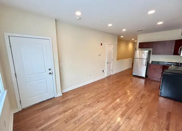 Property at 332 N 41st St Unit 1, Philadelphia, PA, 19104, 5 beds, 2 baths, [object Object]