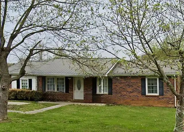 Property at 540 McQuade Cir, McMinnville, TN, 37110, 4 beds, 2 baths, [object Object]
