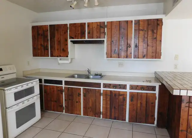 Property at 950 N Dodge Blvd, Tucson, AZ, 85716, 1 bed, 1 bath, [object Object]
