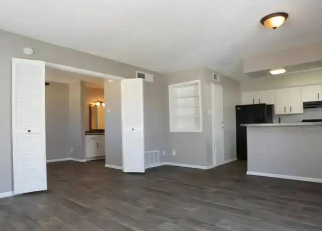 Property at 7918 Jones Maltsberger Rd Unit 2211, San Antonio, TX, 78216, 2 beds, 2 baths, [object Object]
