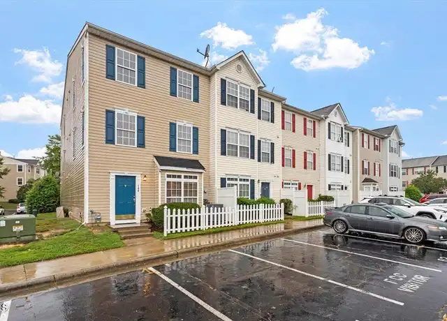 Property at 8600 Neuse Landing Ln #106, Raleigh, NC, 27616, 3 beds, 2.5 baths, [object Object]