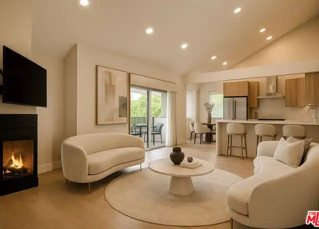 Property at 3750 Glendon Ave Unit 34, Los Angeles, CA, 90034, 2 beds, 2 baths, [object Object]