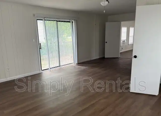 Property at 1206 Traders Rd, Greenville, TX, 75402, 3 beds, 2 baths, [object Object]