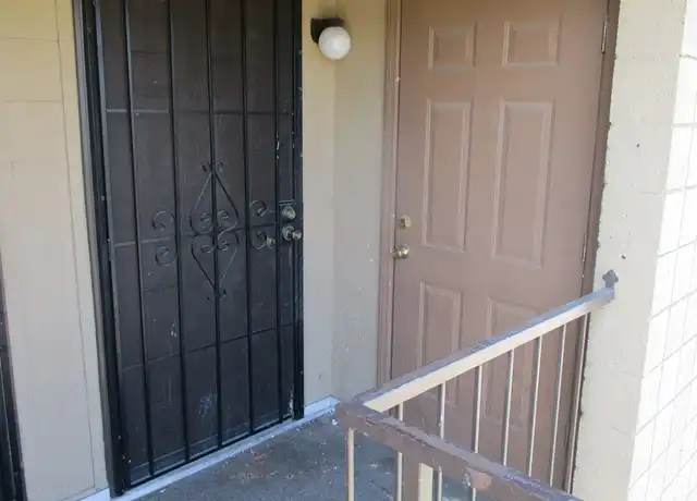 Property at 2933 E Elm Ave #4, Las Vegas, NV, 89101, 2 beds, 2 baths, [object Object]