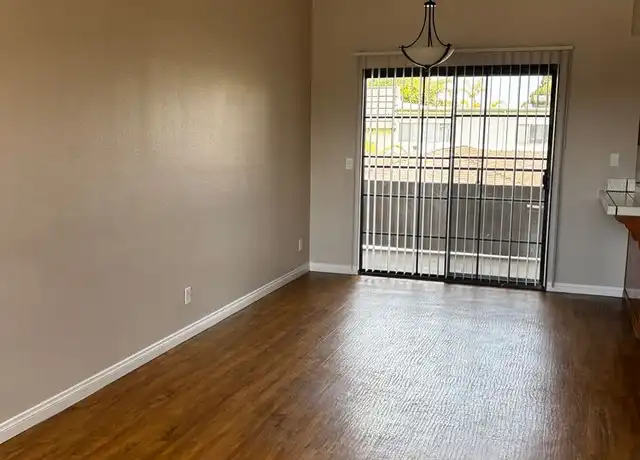 Property at 535 Glover Ave Unit B, Chula Vista, CA, 91910, 2 beds, 1 bath, [object Object]