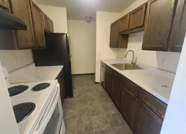 Property at 206 Sunset Ln Unit 208/4, Waunakee, WI, 53597, 2 beds, 1 bath, [object Object]